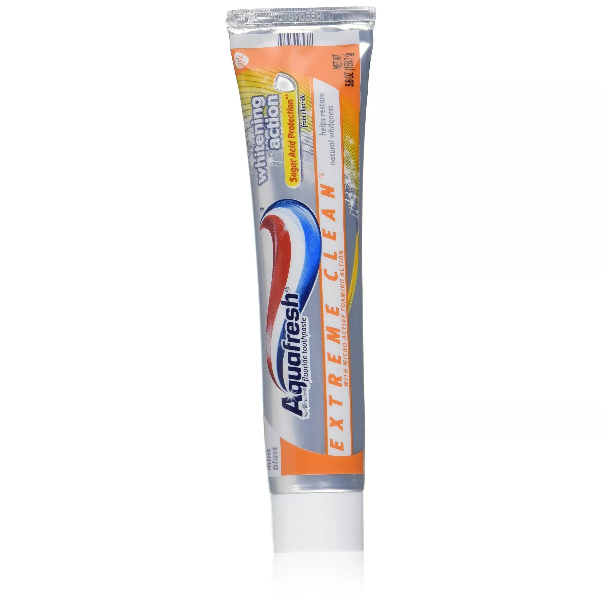 Aquafresh Mint Blast Extreme Clean Whitening Action Fluoride Toothpaste - 5.6oz
