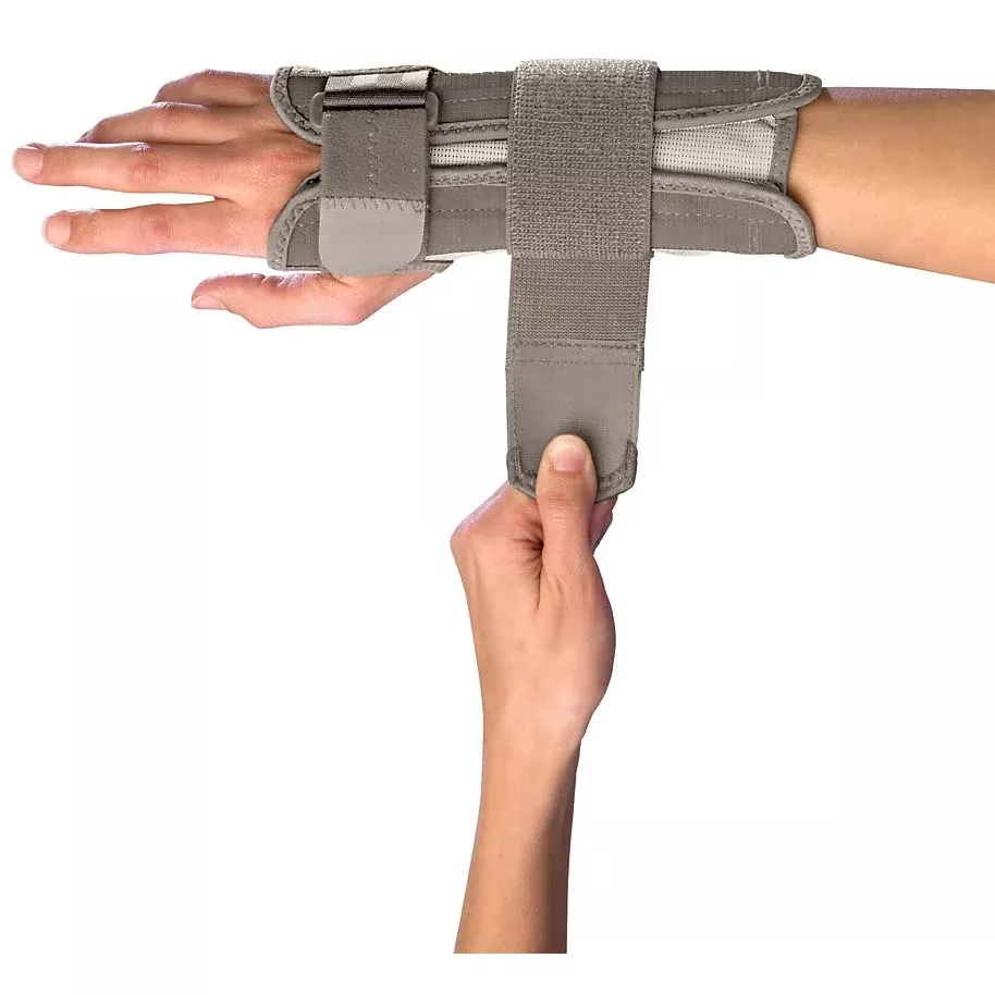 Mueller Wrist StabilizerCarpal TunnelLargex-large