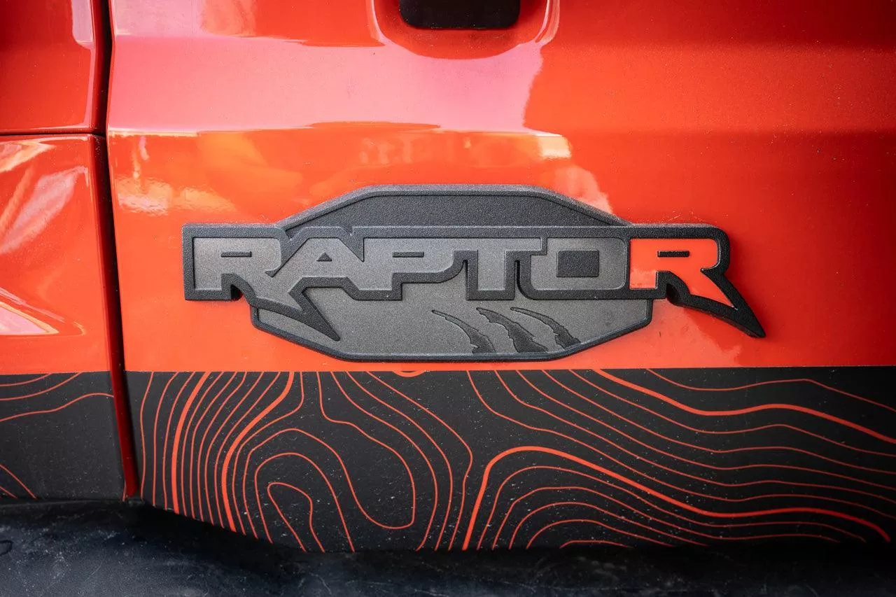 R Inlay for Tailgate Emblem - 2022+ Bronco Raptor